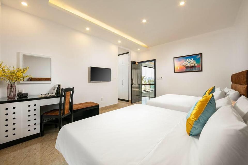 Phòng ngủ của Villa có View biển tại Tuần Châu Hạ Long cho đoàn 40 - 50 khách