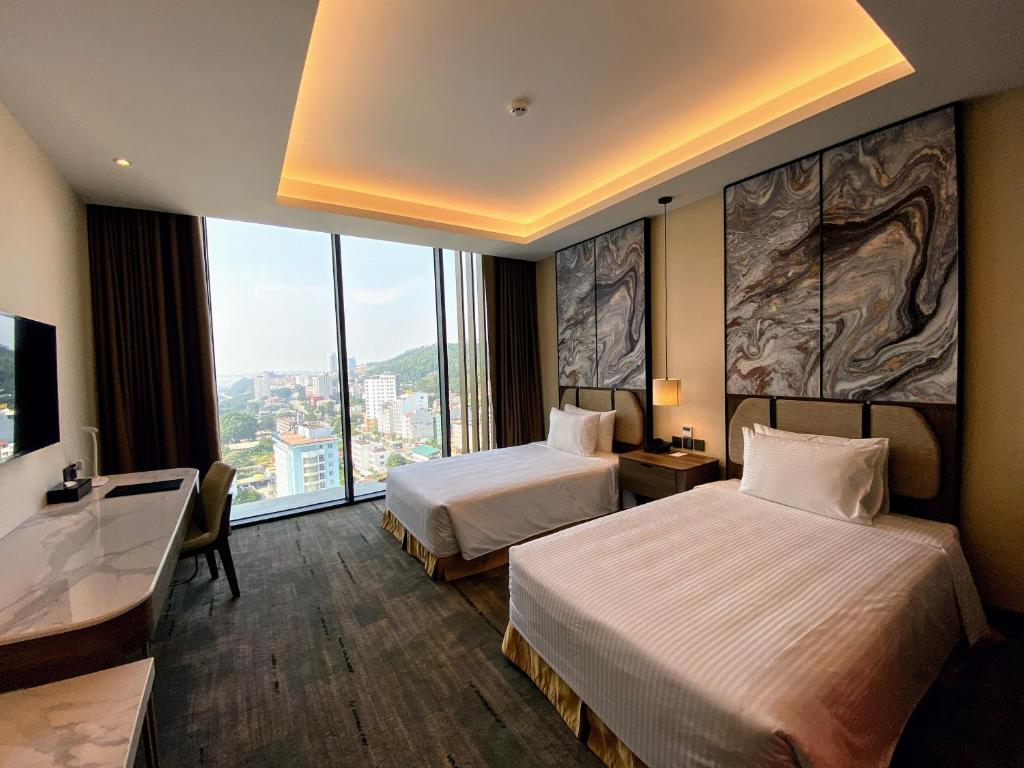 Phòng Deluxe Twin View City ks Mường Thanh Centre 5 sao Hạ Long 